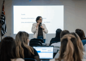 Encontro formativo aborda ensino integral com gestores dos espaços educacionais de Guarulhos