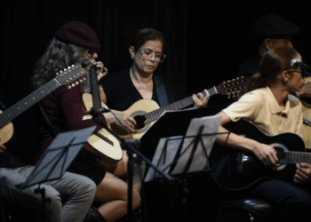 Grupo Seresta na Roça reúne mais de 130 pessoas em show de música caipira