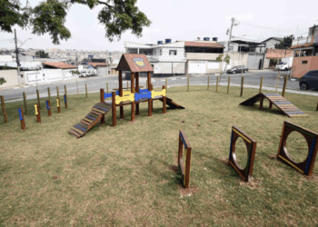 Prefeitura entrega praça no Bonsucesso com novas áreas de lazer à população
