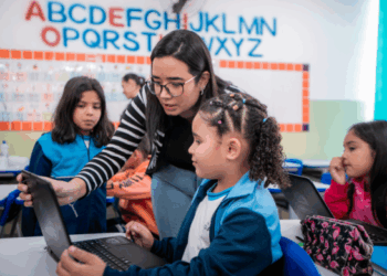 Escolas da Prefeitura exploram plataforma para aprendizado de matemática