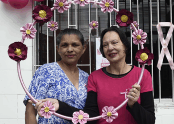 Casa da Mulher Vila Galvão realiza roda de conversa e ações de saúde do Outubro Rosa