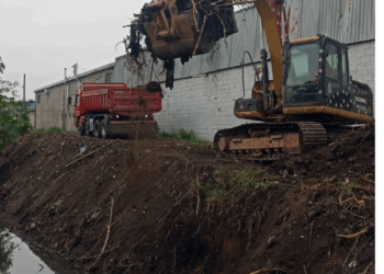 Prefeitura remove resíduos no Parque Santo Agostinho e Cabuçu