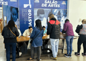 Prefeitura promove mutirões com mais de 1,7 mil vagas de emprego e estágio