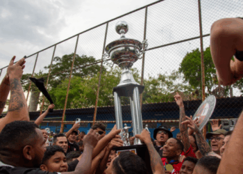 R100 e Vila Rio são campeões da Grande Liga de Guarulhos 2025