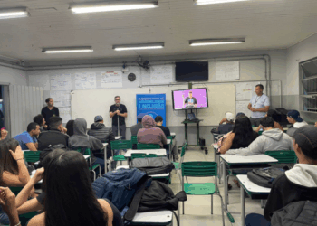 Prefeitura leva projeto Juventude na Escola para alunos do Jardim Presidente Dutra