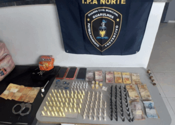 GCM de Guarulhos prende cinco traficantes e apreende mais de 700 porções de drogas