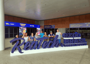 Prefeitura leva pessoas com deficiência visual para feira de reabilitação em São Paulo