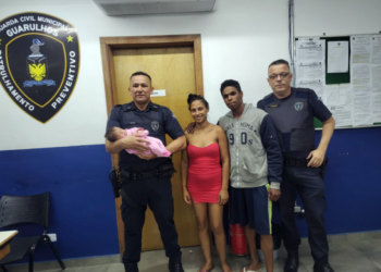 GCM salva bebê de dois meses após engasgo no São João