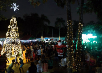 Parques Chico Mendes e Fracalanza recebem Papai Noel e iluminação natalina nesta sexta-feira