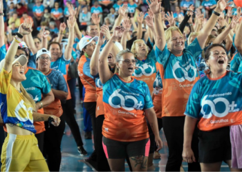 Festa de Natal Ativação 60+ reúne mais de 3 mil idosos no CEU Bonsucesso