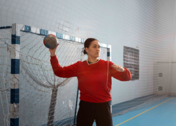 Handebol feminino realiza seletiva para categorias juvenil e júnior