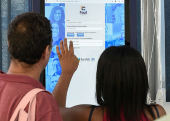 Fácil Bom Clima ganha totem AutoFácil para agilizar atendimento à população