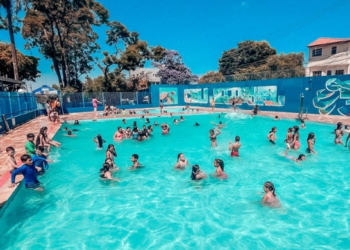 Piscinas dos CEUs estarão abertas no feriado de Carnaval   