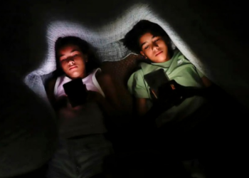 Estudo alerta que vídeos curtos podem prejudicar desenvolvimento cognitivo de crianças