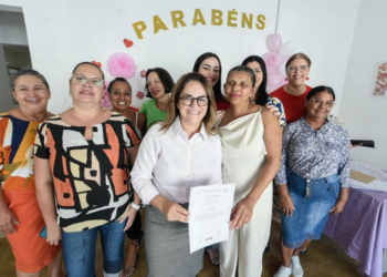 Prefeitura entrega certificados do curso de informática básica para mulheres