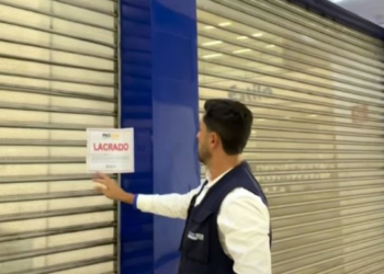 Procon Guarulhos lacra loja de móveis em Bonsucesso