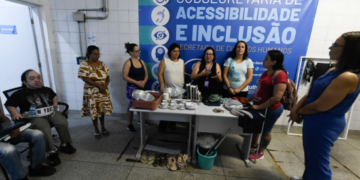 Assistidos pela Subsecretaria de Acessibilidade participam de Feira de Trocas Solidária
