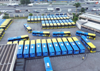 Prefeitura de Guarulhos entrega mais 76 ônibus com ar-condicionado e amplia número para 96 somente em 2026 no “Programa Geladão”