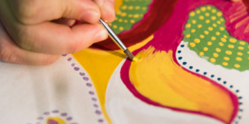 Agenda semanal das Casas da Mulher Guarulhense oferece oficinas artesanais