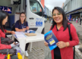 Van Procon nos Bairros orienta consumidores no calçadão do Centro
