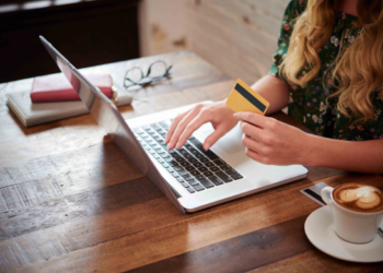 Procon Guarulhos alerta para sinais de golpes em compras online