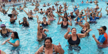 Idosos do projeto Ativação 60+ curtem dia de piscina com atividades aquáticas – LAZER MELHOR IDADE