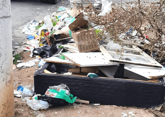 Prefeitura remove descarte irregular em diversas regiões da cidade – LIMPEZA URBANA
