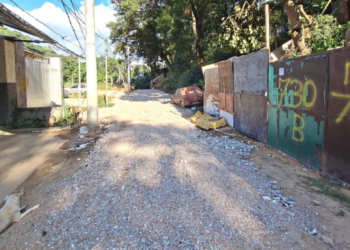 Prefeitura promove conservação de via de terra no Cabuçu – INFRAESTRUTURA URBANA