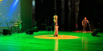 Canta Juventude premia jovens guarulhenses que soltaram a voz no palco do Teatro Adamastor
