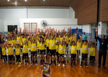 Crianças e adolescentes participam de novo projeto esportivo no CEU Pimentas