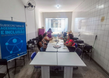 Encontro arteterapêutico de mulheres com fibromialgia é marcado por emoção e partilha – MULHERES DE FIBRA