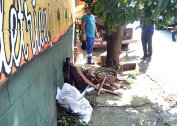 Prefeitura remove de descarte irregular em diversos pontos da cidade