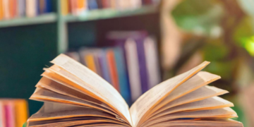 Biblioteca Monteiro Lobato em Guarulhos apresenta estante temática em homenagem ao Dia das Mães – CULTURA