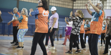 Aula de dança gratuita recebe idosos no CEU Parque São Miguel em Guarulhos no sábado – MELHOR IDADE