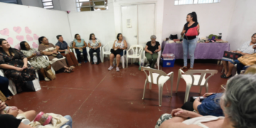 Programação semanal das Casas da Mulher Guarulhense terá oficinas de artesanato, uso do WhatsApp e bate-papo
