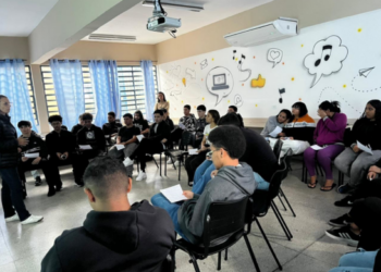Prefeitura de Guarulhos leva palestras do movimento Jovens Contra a Violência a escolas estaduais – SAÚDE MENTAL NA JUVENTUDE