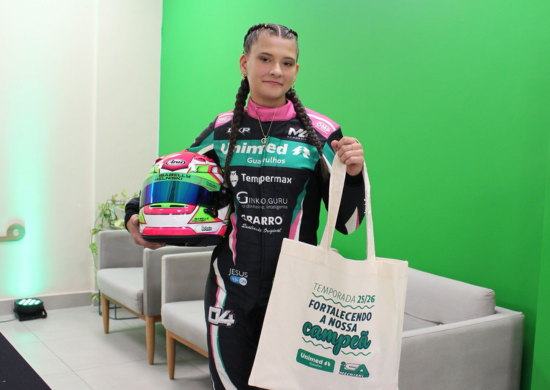 Pilota guarulhense Isabelly Melniski apresenta novo carro para a Fórmula Evolution – AUTOMOBILISMO