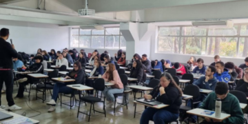 Procon Guarulhos leva palestra sobre Direitos Básicos do Consumidor a jovens aprendizes da Espro – PROTEÇÃO E DIREITO DO CONSUMIDOR