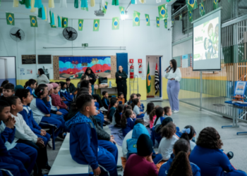 Estudantes da EPG Amador Bueno em Guarulhos comandam podcast e recebem especialista para falar sobre bullying – SAÚDE MENTAL E PREVENÇÃO À VIOLÊNCIA ESCOLAR