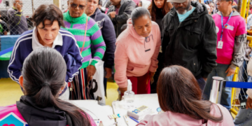 Varal Solidário entrega mais de 2 mil peças de roupa na Vila São Rafael em Guarulhos – CAMPANHA DO AGASALHO