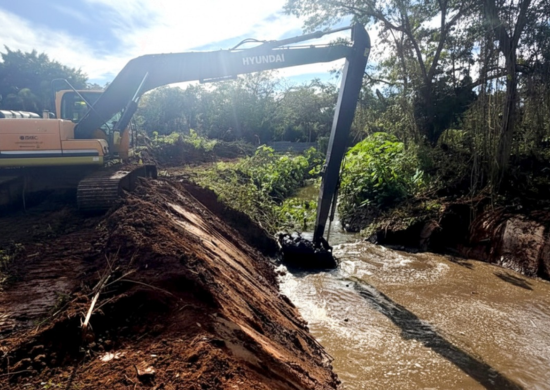 Prefeitura de Guarulhos promove desassoreamento de córrego e limpeza de vala de drenagem – ZELADORIA URBANA