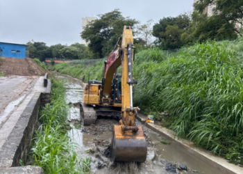 Prefeitura de Guarulhos finaliza desassoreamento e roçagem do Córrego Taboão – ZELADORIA URBANA