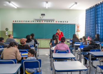 Encontro de famílias, educadores e acolhimento de estudantes marcam volta às aulas na rede municipal – EDUCAÇÃO PÚBLICA