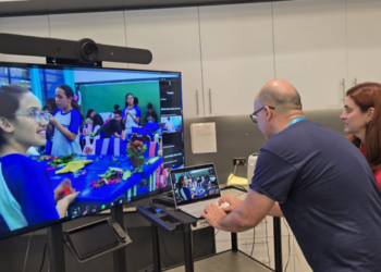 Estudantes de escolas municipais desenvolvem criaturas virtuais para o MIT Museum, nos Estados Unidos – EDUCAÇÃO PÚBLICA DE GUARULHOS EM EVENTO INTERNACIONAL