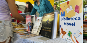 Prefeitura de Guarulhos promove incentivo à leitura com doação de livros no Terminal Pimentas – EMBARQUE NA LEITURA