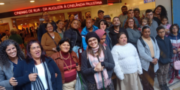 Prefeitura leva pessoas com deficiência para sessão de cinema inclusiva -INCLUSÃO