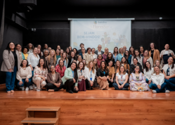 Escolas da rede municipal de Guarulhos compartilham práticas em evento internacional no CEU Continental – PROJETO FLORES’SER – EDUCAÇÃO PÚBLICA DE GUARULHOS EM DESTAQUE