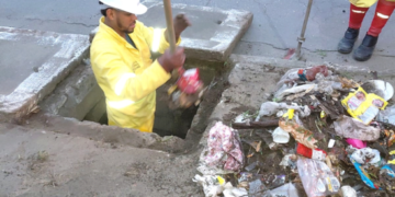 Prefeitura de Guarulhos realiza operação de limpeza de bocas de lobo na região dos Pimentas – ZELADORIA URBANA