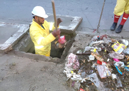 Prefeitura de Guarulhos realiza operação de limpeza de bocas de lobo na região dos Pimentas – ZELADORIA URBANA