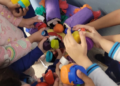 EPG Érico Veríssimo em Guarulhos arrecada 5 mil tampinhas plásticas para ajudar crianças com câncer – RECICLAGEM E SOLIDARIEDADE
